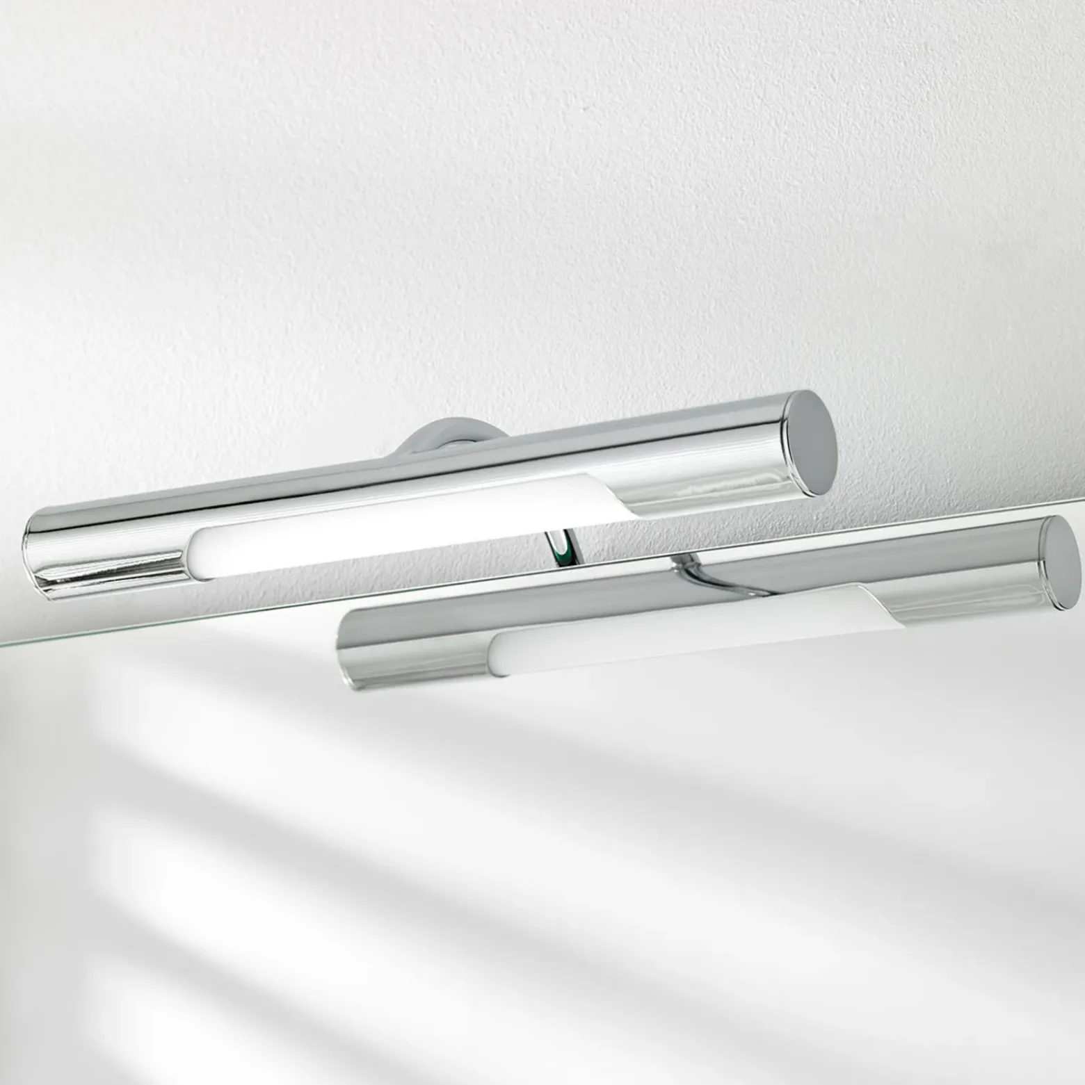 Andrea - lámpara de espejo LED para el baño