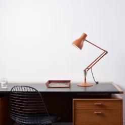 Anglepoise Type 75 lámpara Margaret Howell oxidado