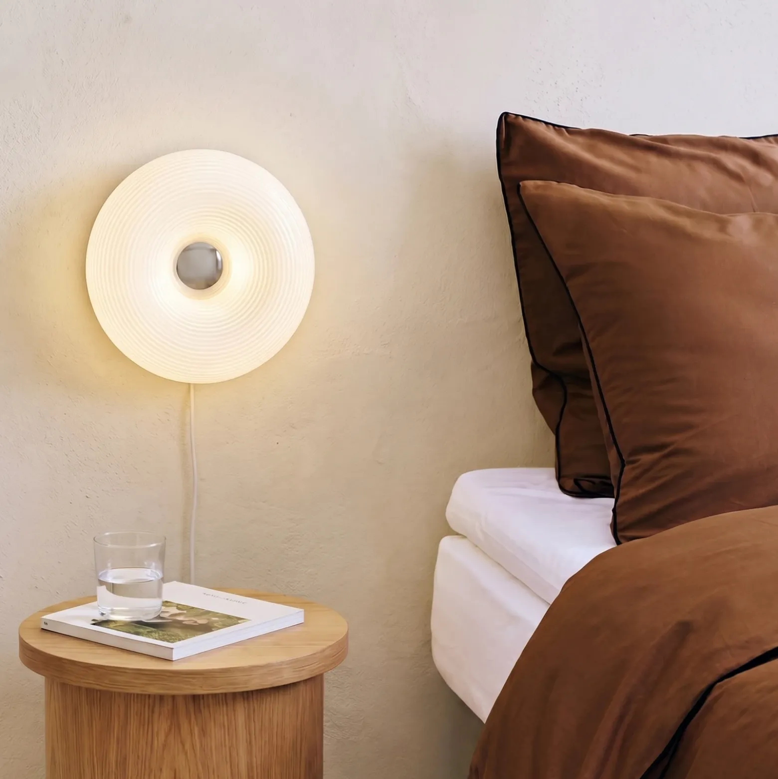 Aplicación de mesa/pared LED Lindby Fjora, blanco/cromo, Ø 30 cm, atenuable.