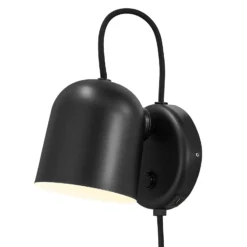 Aplique Angle, con interruptor basculante, negro