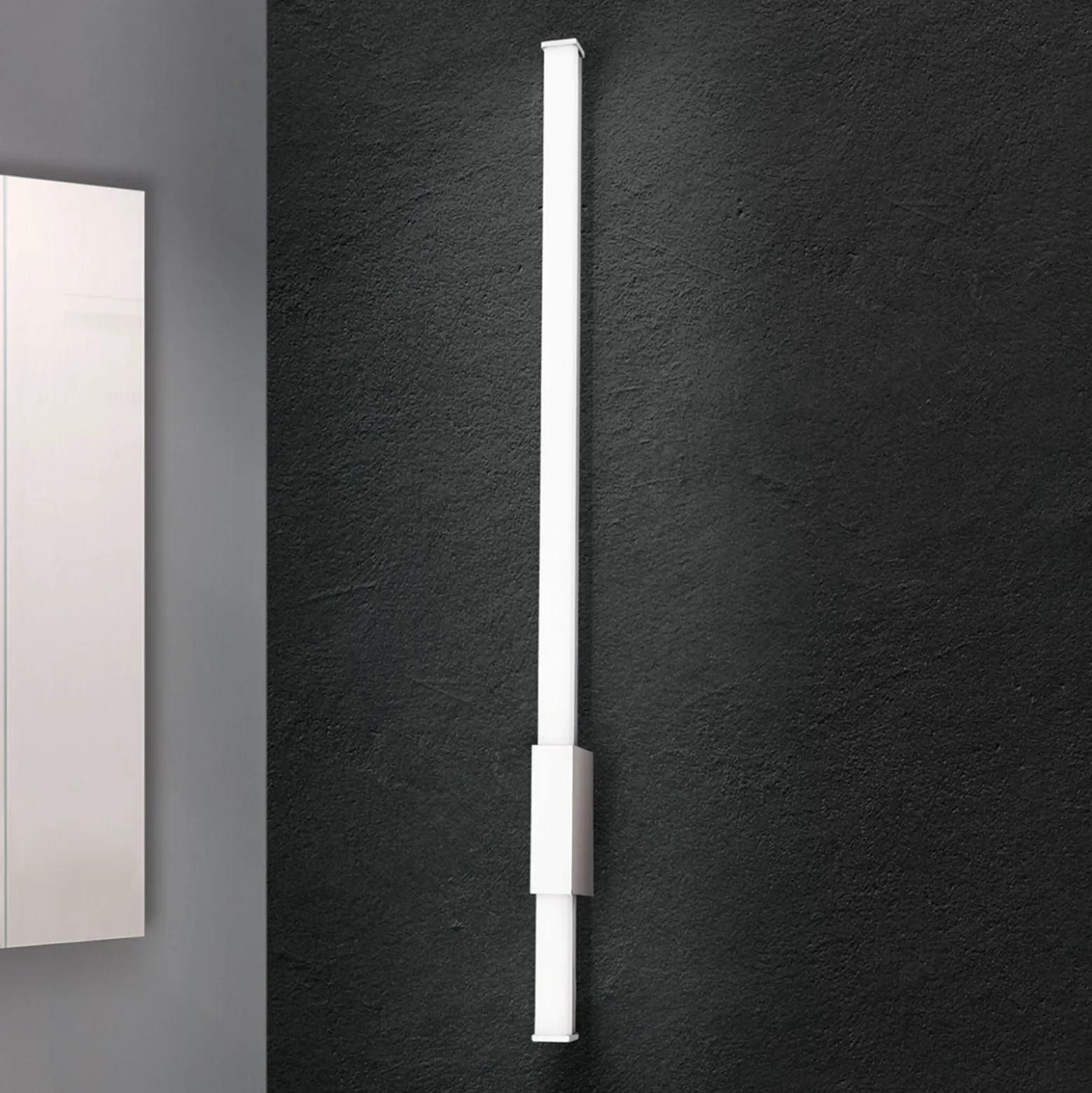 Aplique de baño estrecho Argo con LED, IP44 60,5cm