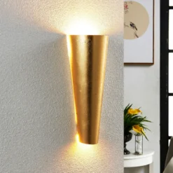 Aplique de forma perfecta Conan en oro