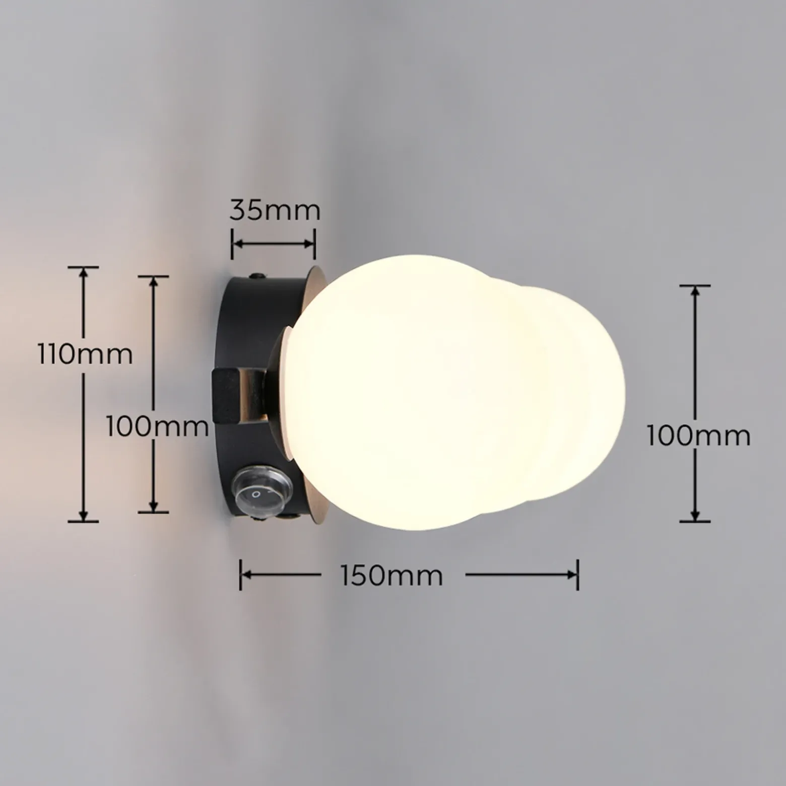 Aplique de pared Alfio, 50 cm, metal negro/cristal, IP44, 3 luces.