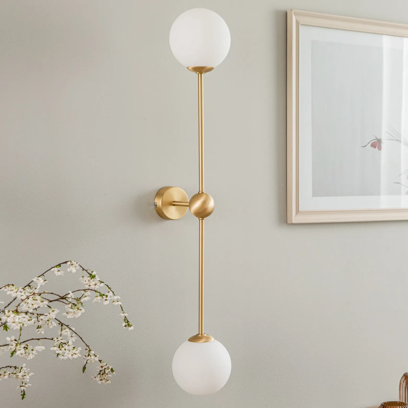 Aplique de pared Alison, 2 luces, latón/blanco, 89 cm