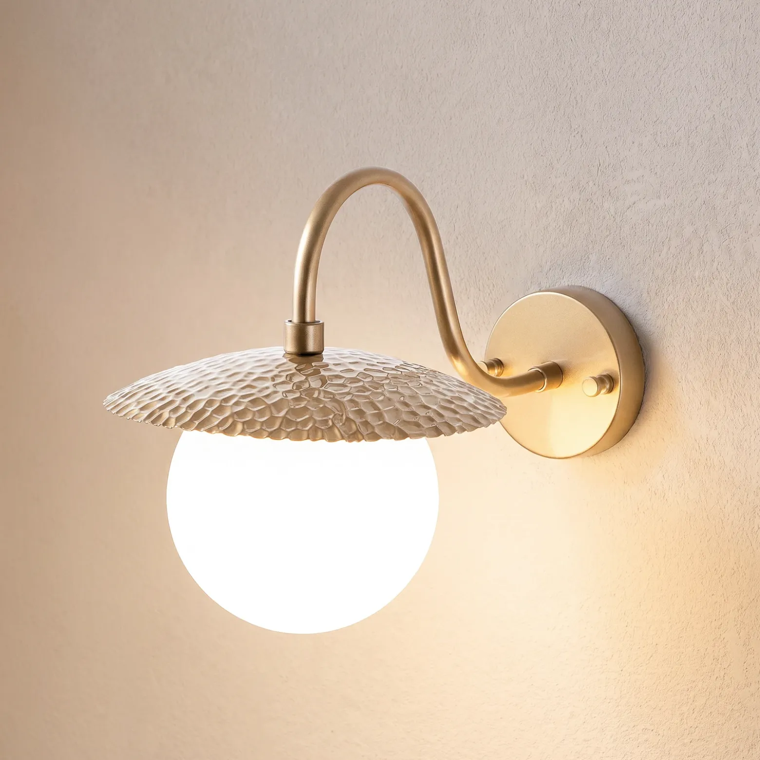 Aplique de pared Anemon, color dorado, altura 29 cm, metal/vidrio, E14