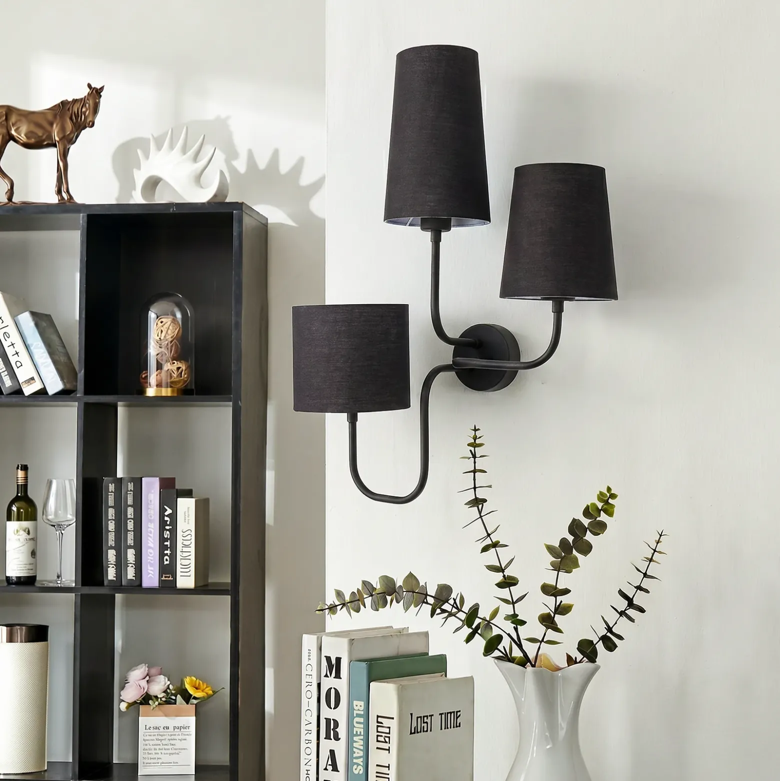 Aplique de pared Çatal, negro, altura 57 cm, 3 luces, tela, E27