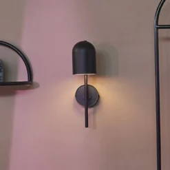 Aplique de pared AYTM Luceo, negro, con enchufe