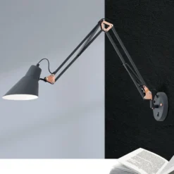 Aplique de pared Bachelor con equilibrador de muelle e interruptor