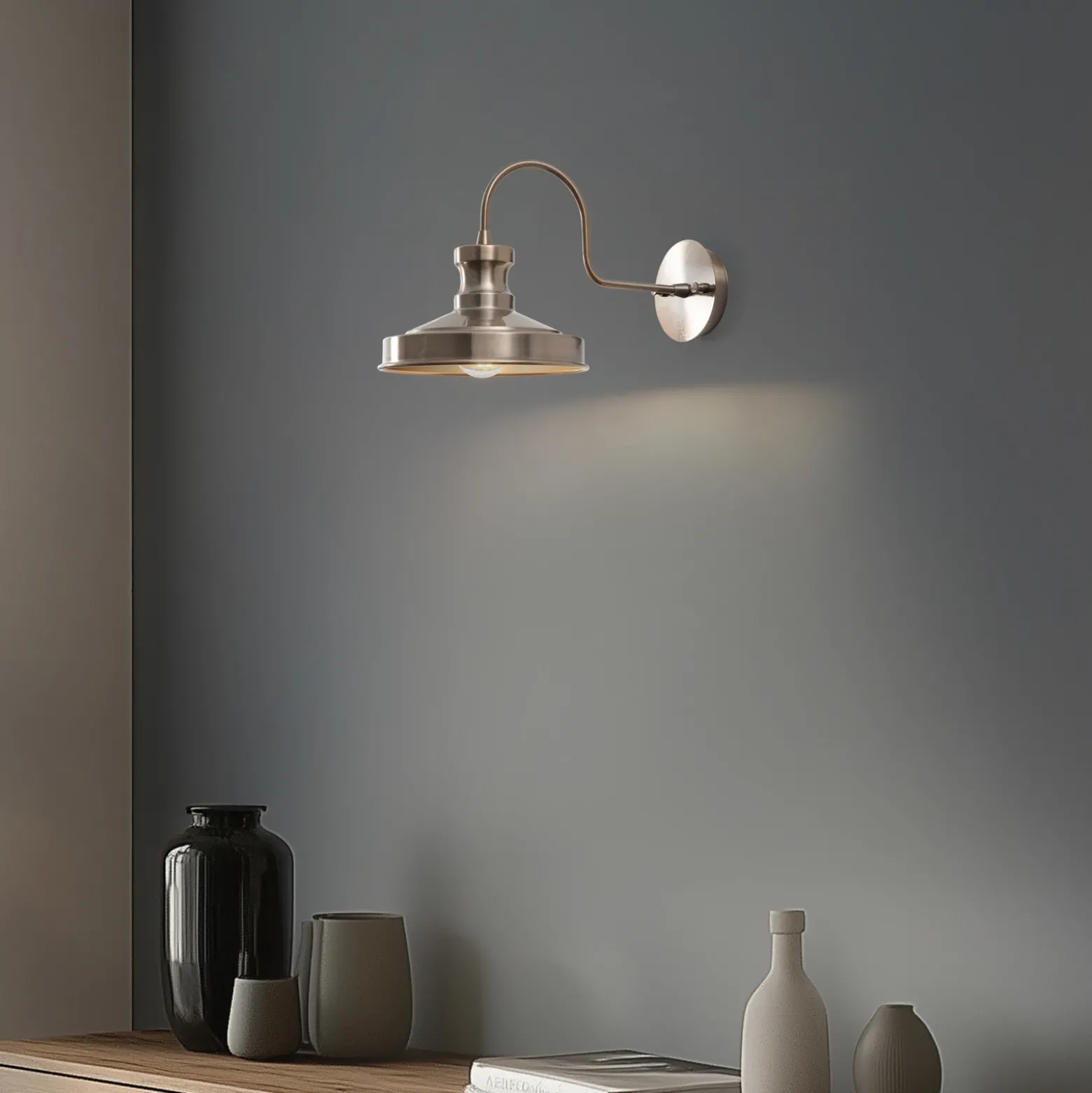 Aplique de pared Berceste, latón envejecido, metal, altura 23 cm, E27