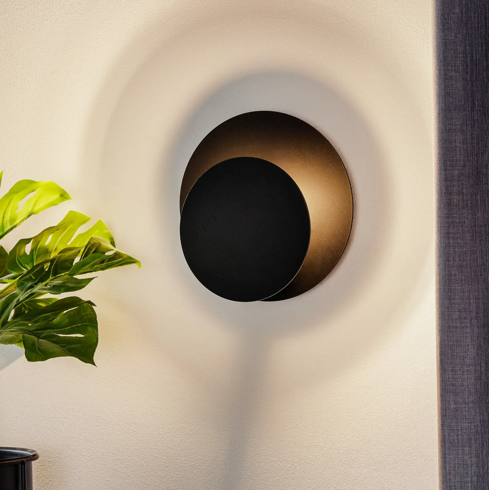 Aplique de pared Circle en forma redonda, negro