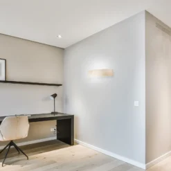 Aplique de pared Cleo D1DR410, madera de pino, 41 cm de largo, E27
