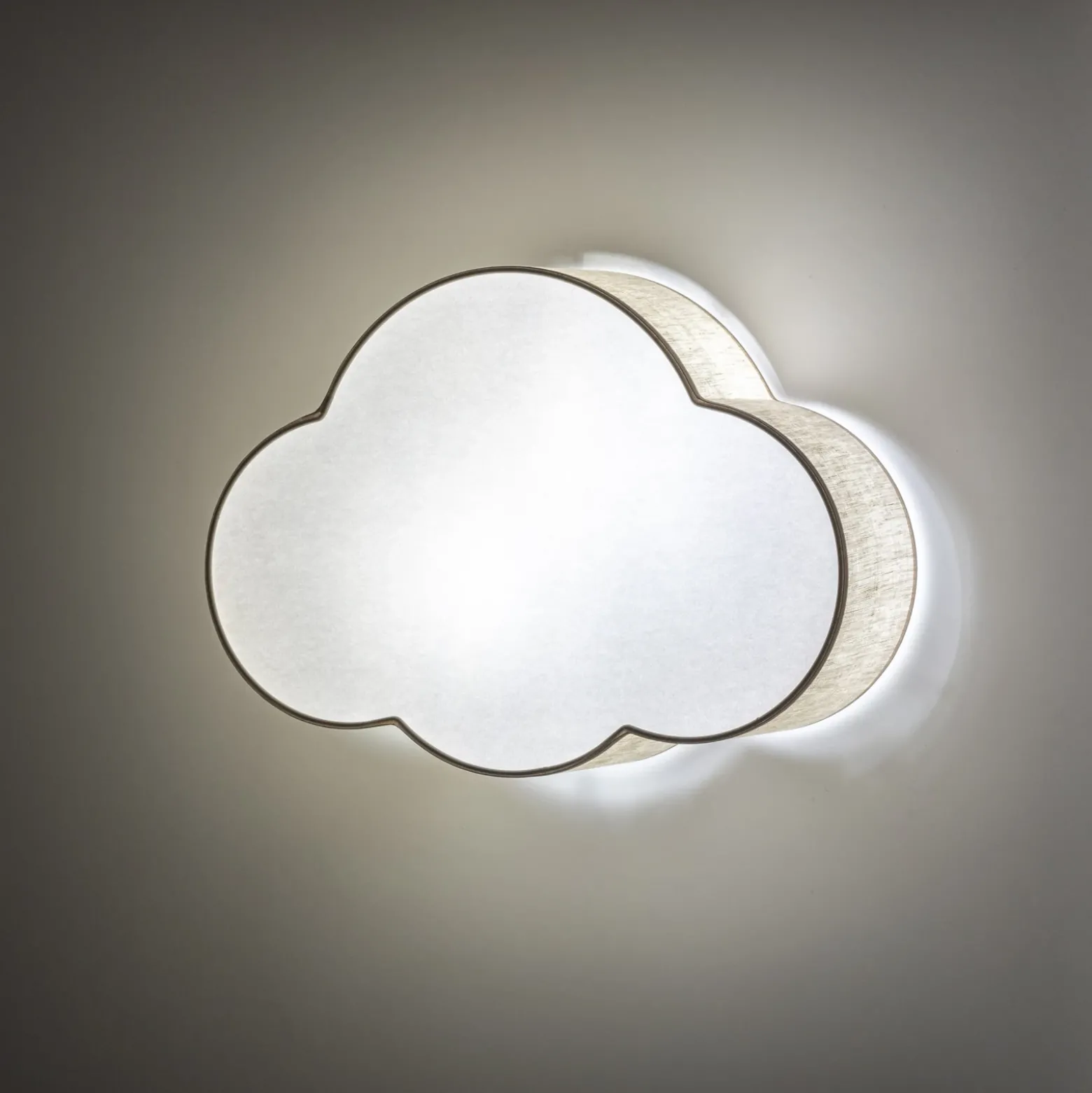 Aplique de pared Cloud, beige, 43 cm de ancho, textil, nube, E27