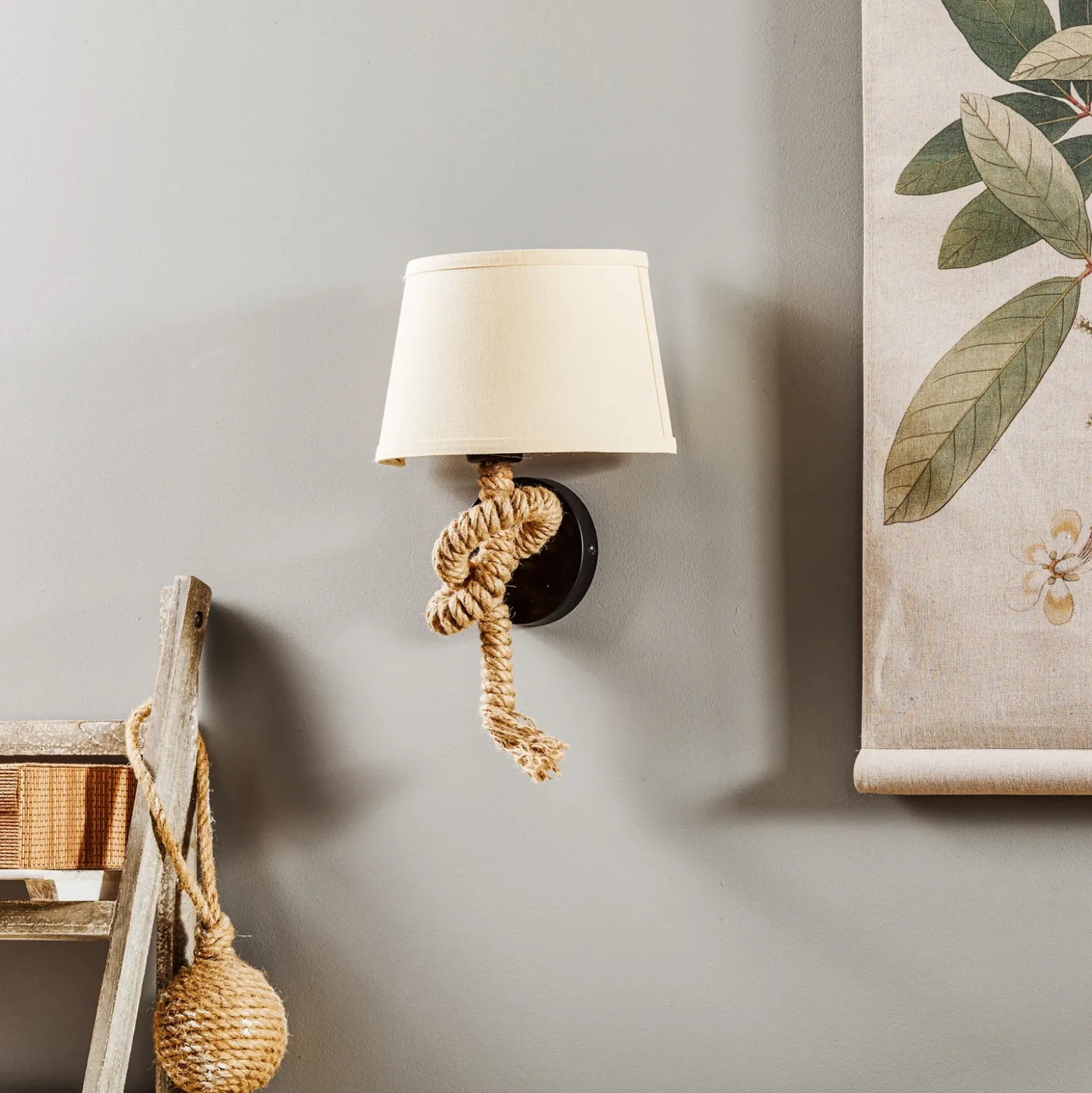 Aplique de pared Corda con pantalla textil y decoración de cuerda