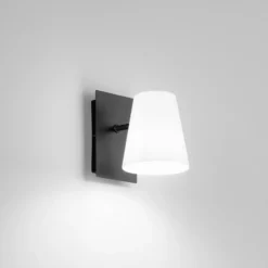 Aplique de pared Cult, blanco y negro, 11 cm de ancho, metal y tejido