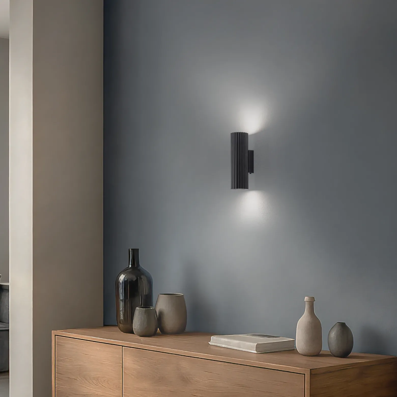 Aplique de pared de carbono, negro, altura 20 cm, aluminio, 2 luces.