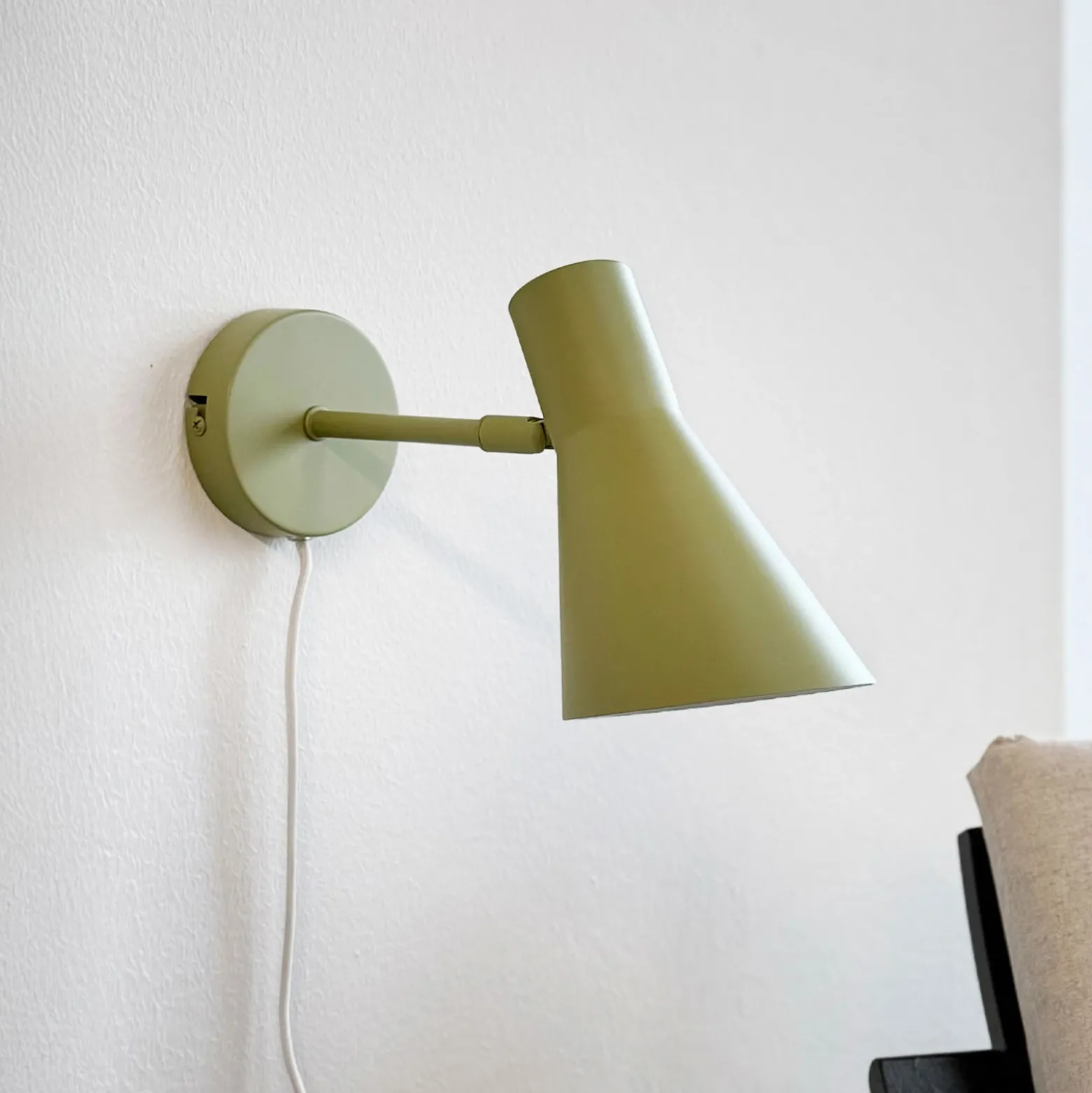 Aplique de pared Dyberg Larsen DL12, verde, cable, E27, metal