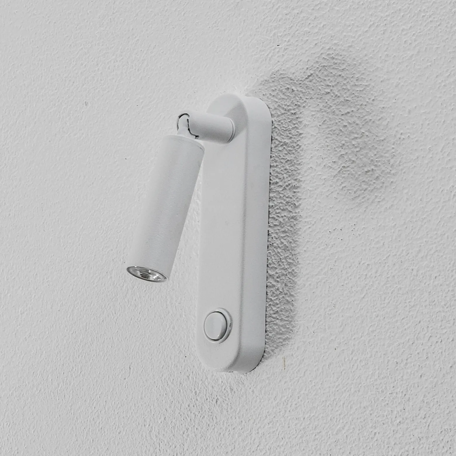 Aplique de pared Enzo Long, blanco, metal, 22 cm, regulable, G9
