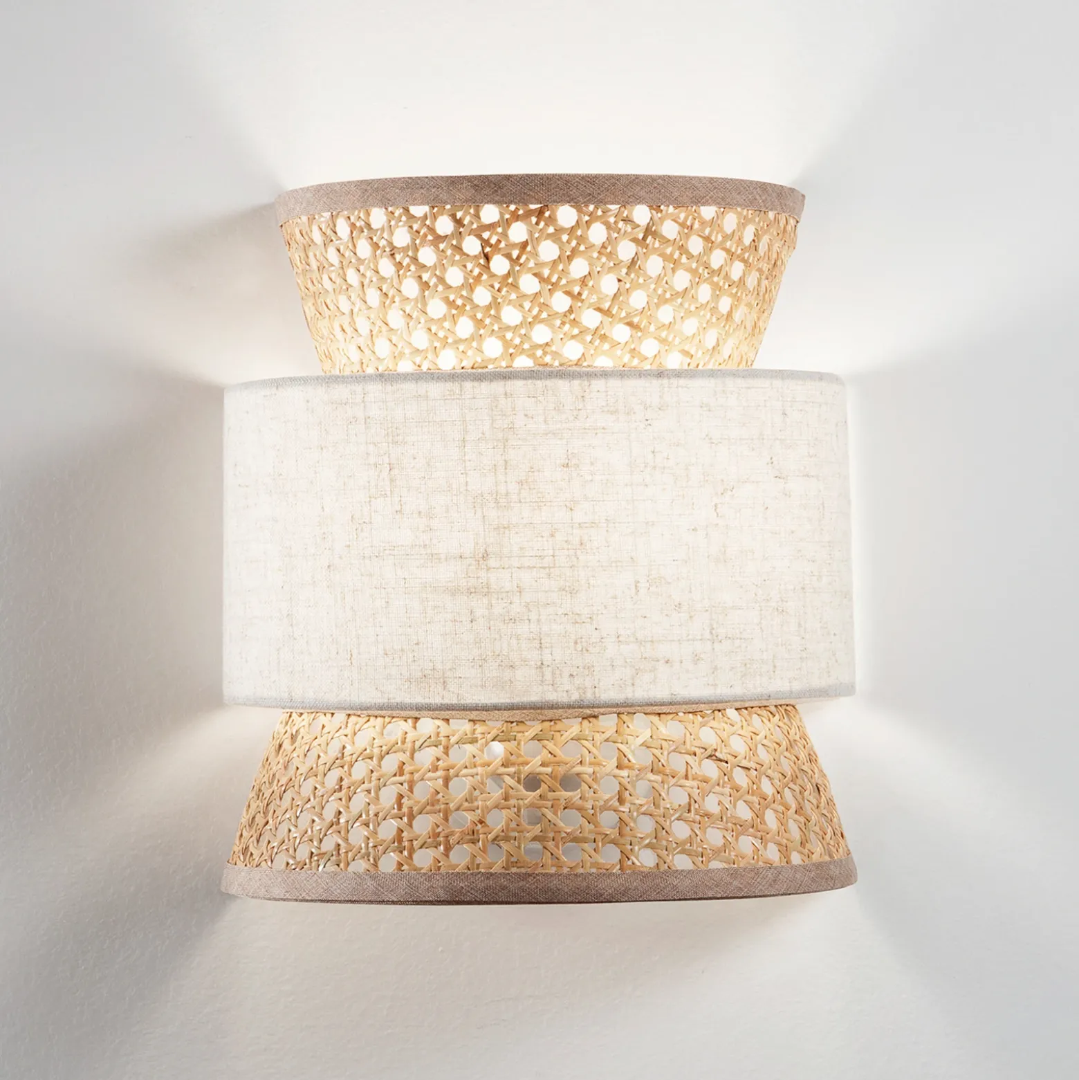 Aplique de pared Gazebo, color natural/beige, ratán, 27 cm de altura, E27
