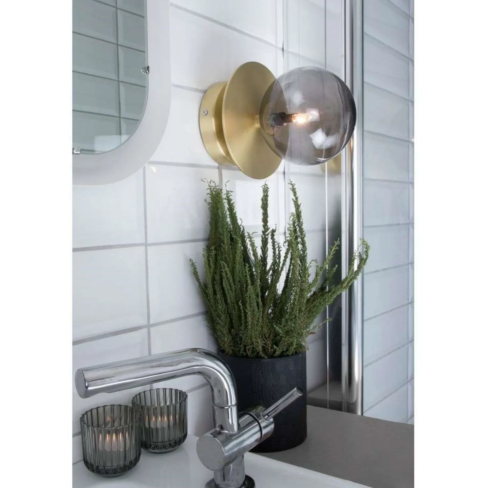 Aplique de pared Globen Lighting ART DECO, latón/blanco Ø 16 cm IP44