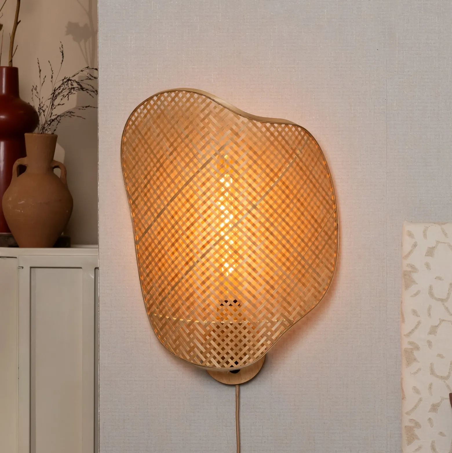 Aplique de pared GOOD & MOJO Kinabalu, color natural, 50 cm, con enchufe de