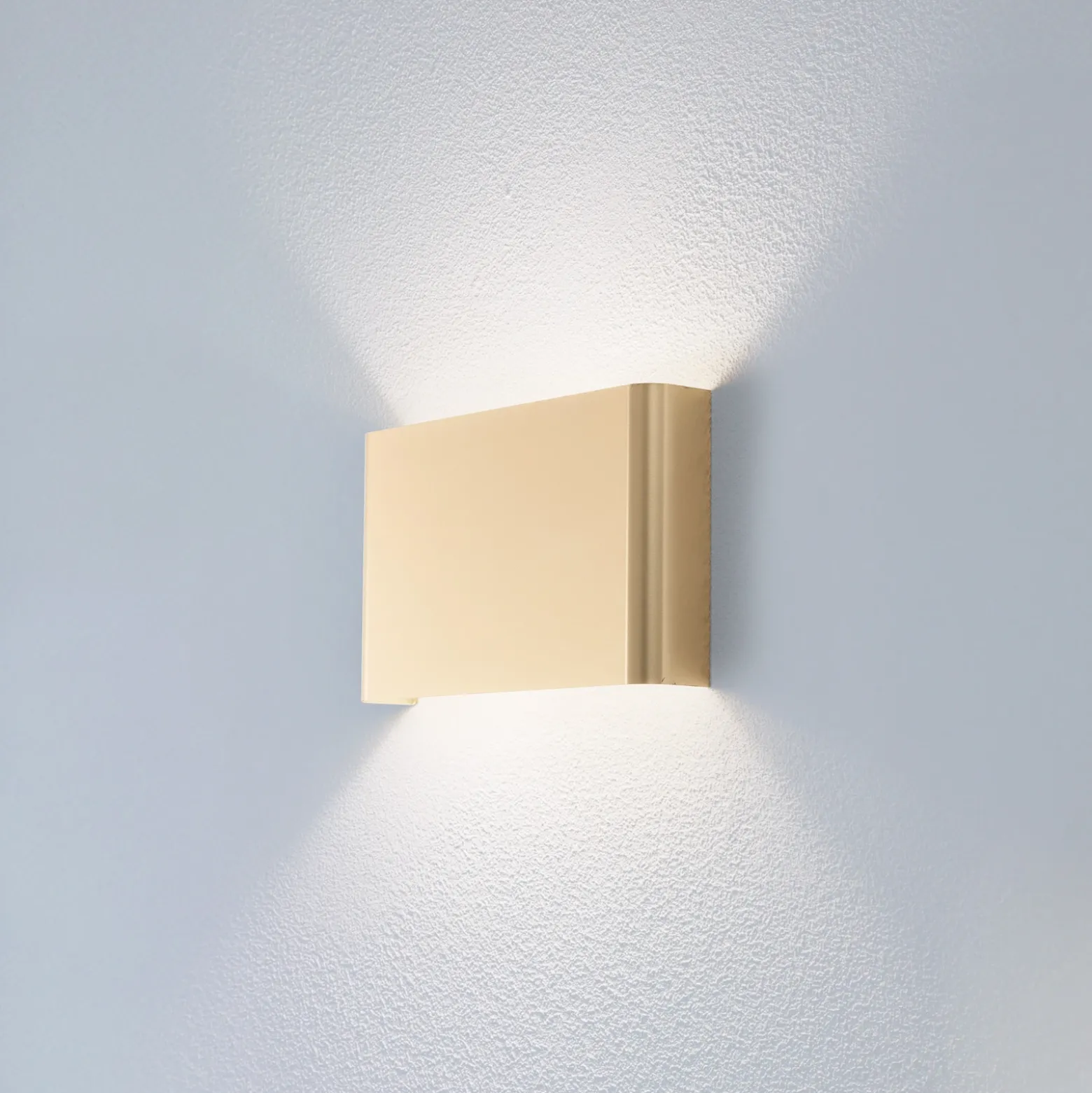 Aplique de pared Haga, dorado, metal, 25 cm de ancho, G9