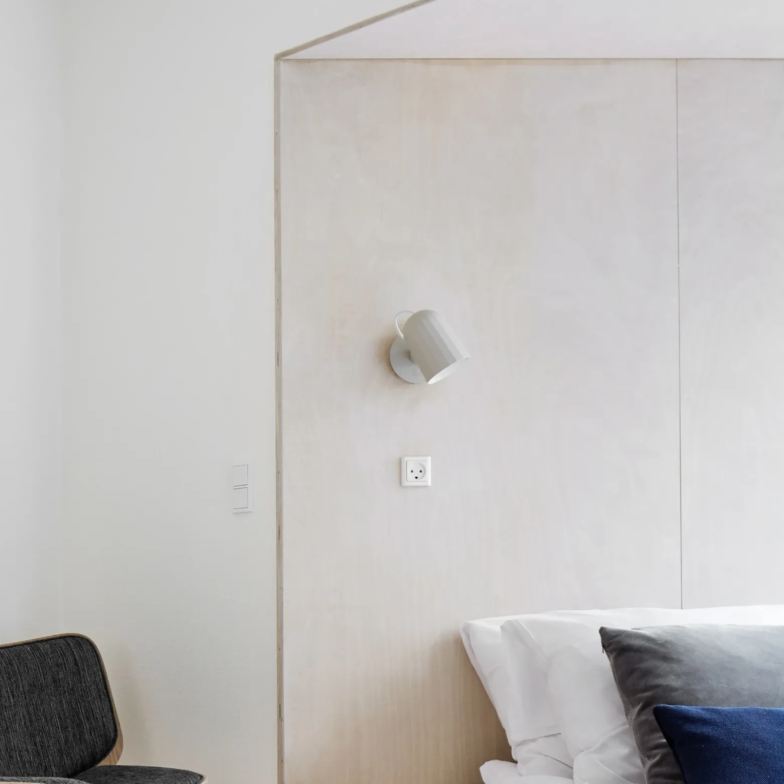 Aplique de pared HAY Noc Button, blanco, metal, E14
