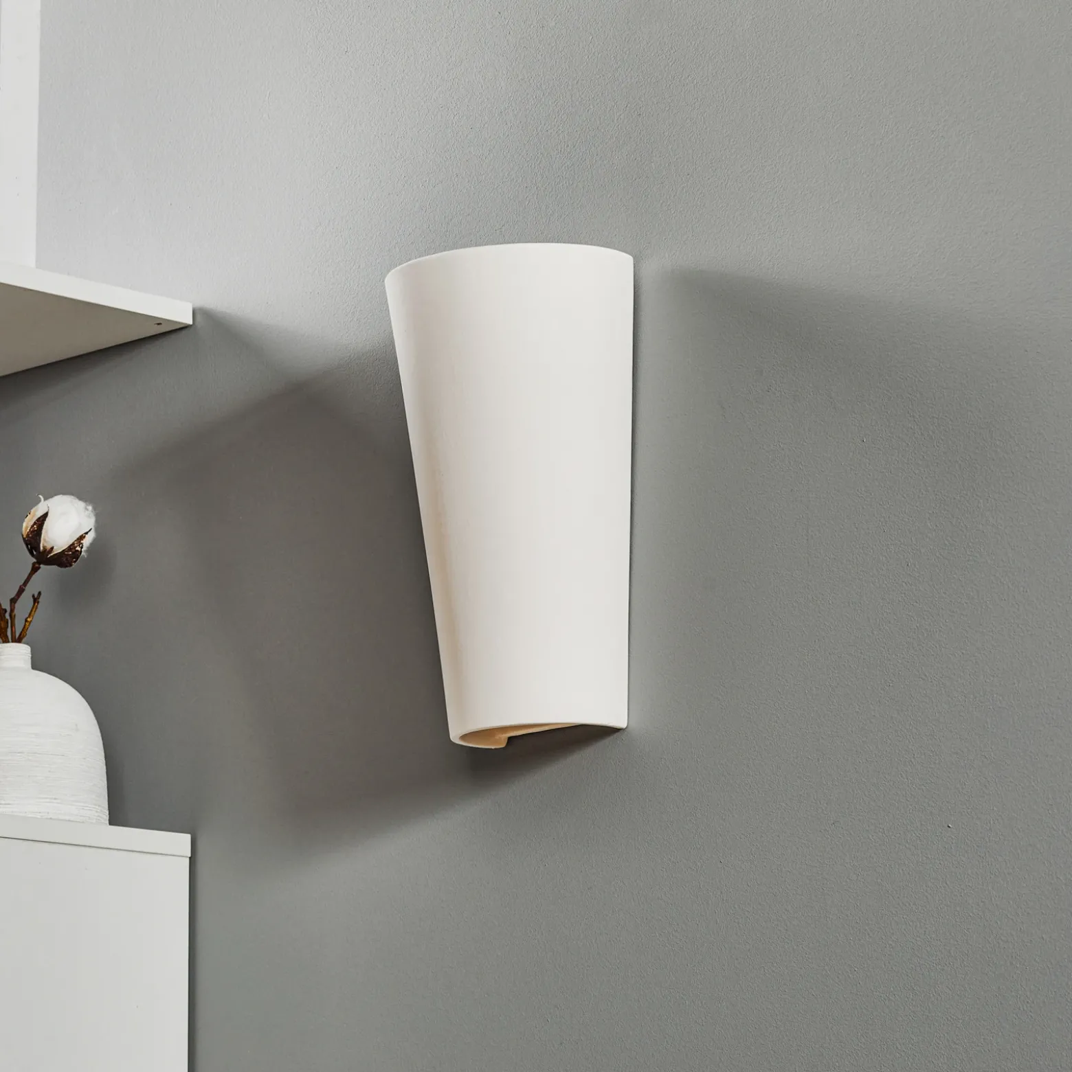 Aplique de pared «Ice up and down» de cerámica en color blanco