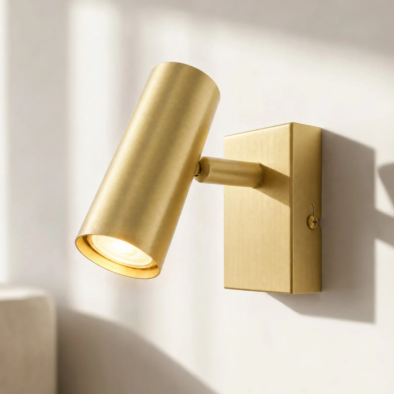 Aplique de pared Iluna de Lindby, 1 luz, latón, metal, GU10