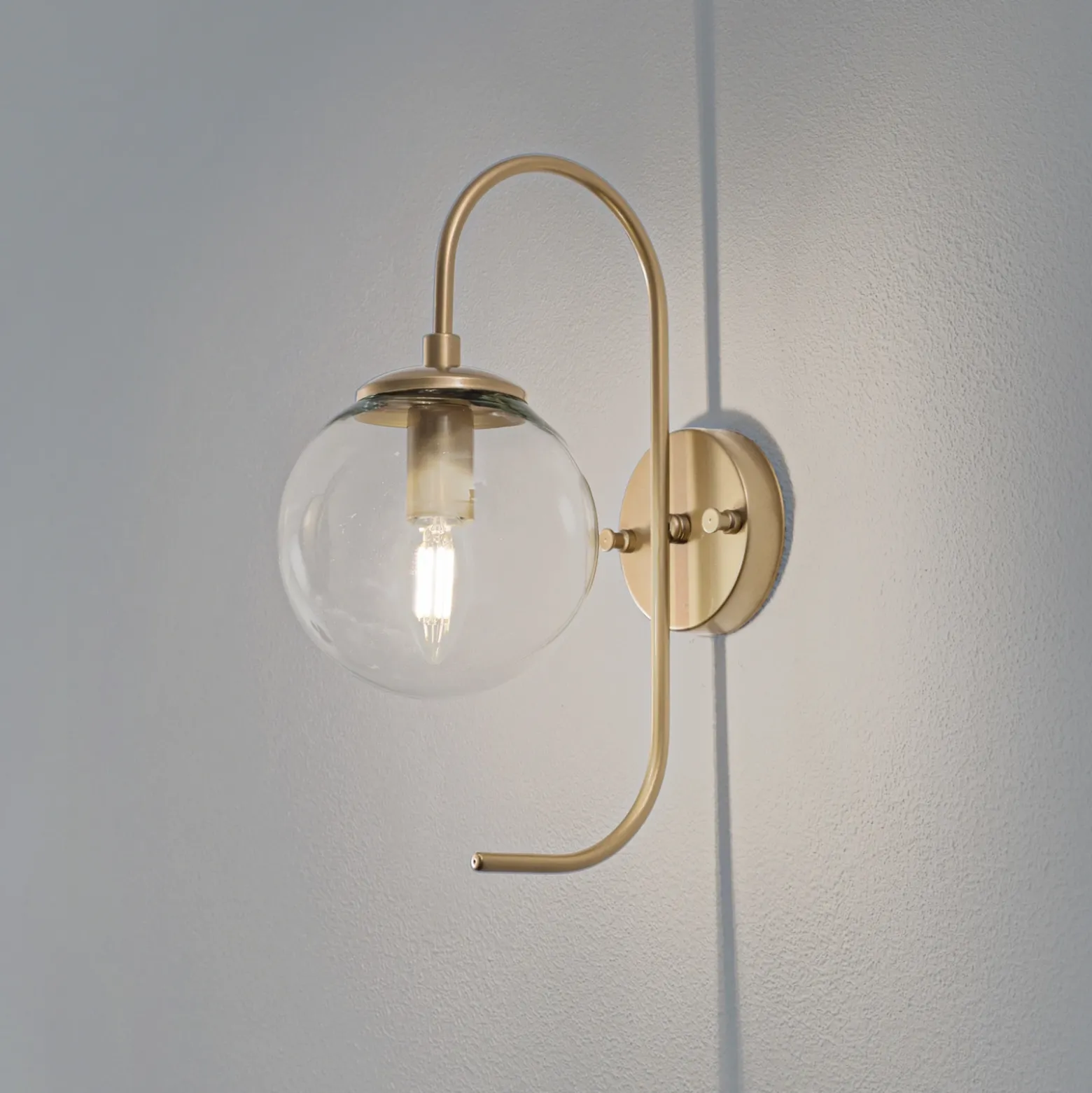 Aplique de pared Jewel, dorado, cristal, altura 36 cm, E14