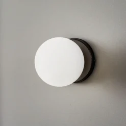 Aplique de pared Kiba, negro/dorado, pantalla esfera de cristal