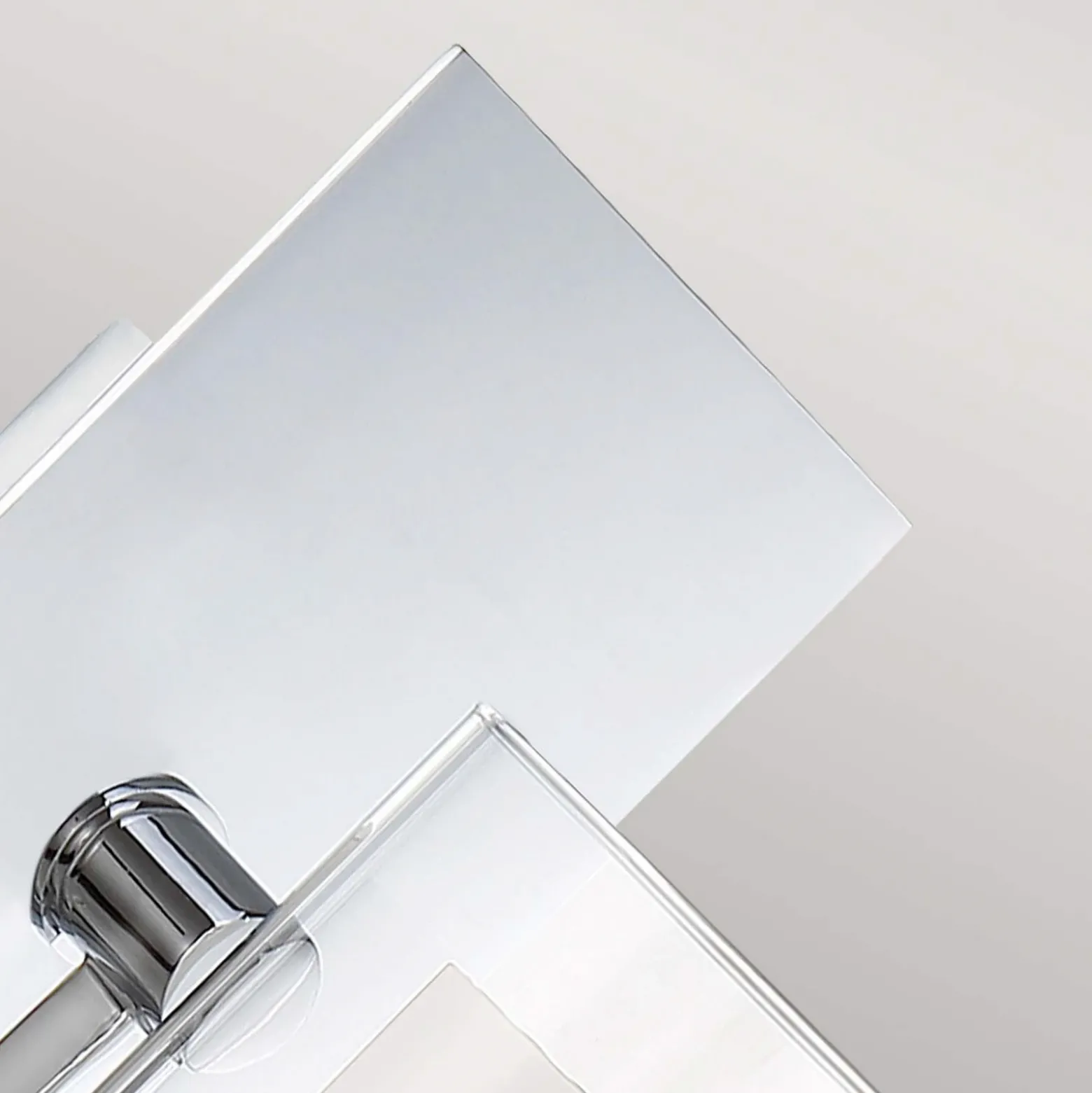 Aplique de pared Kolt IP44 con doble pantalla de cristal, 1 luz