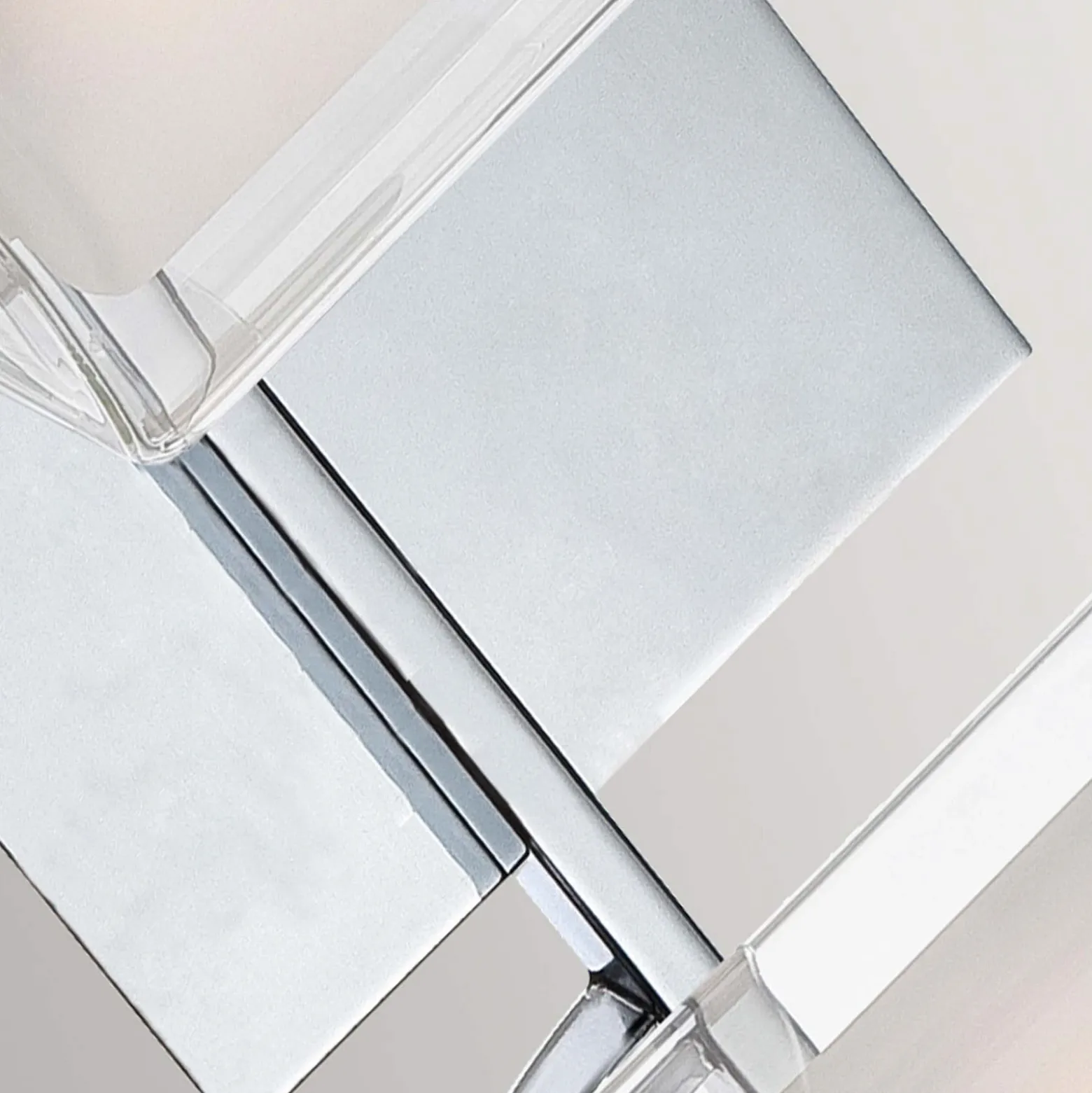 Aplique de pared Kolt IP44 con doble pantalla de cristal, versión de 2