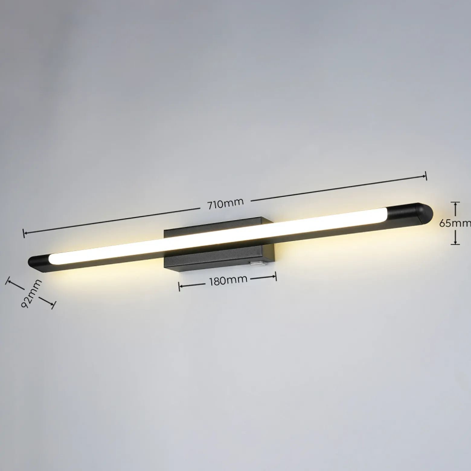 Aplique de pared LED Alberto negro, 71 cm de ancho, IP44