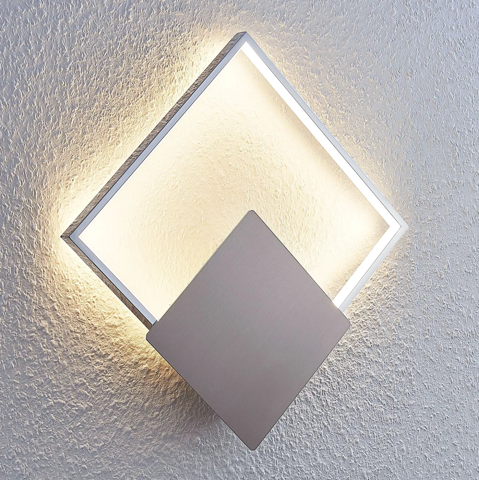 Aplique de pared LED Anays de Lindby, 32 cm x 32 cm, cromo/claro