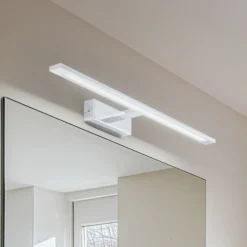 Aplique de pared LED Gallery, color cromo, metal anchura 62 cm IP44