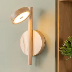 Aplique de pared LED GOOD & MOJO Okinawa, color natural, con enchufe, de madera