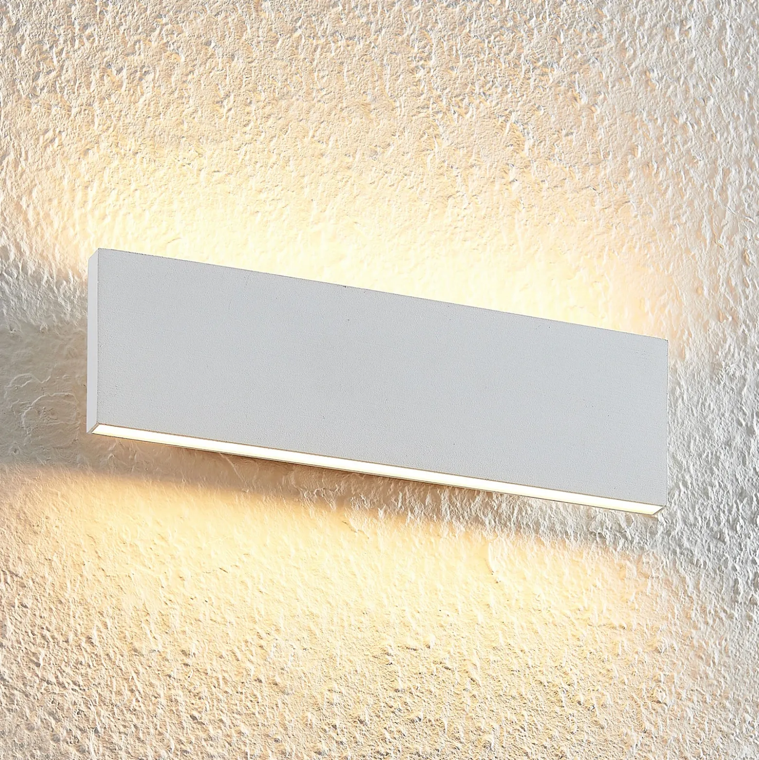 Aplique de pared LED Ignazia de Lindby, 28 cm, blanco, metal, arriba/abajo