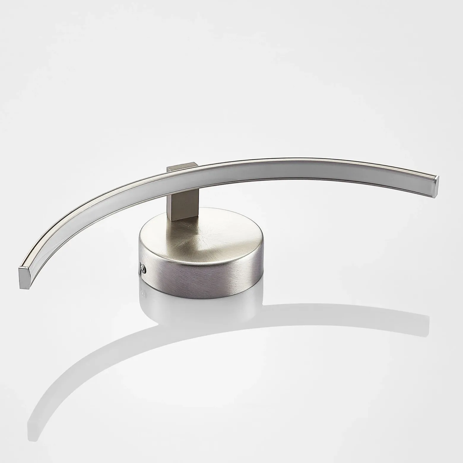 Aplique de pared LED Iven de Lindby, ancho 34 cm, níquel, 3.000 K