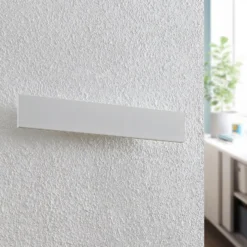 Aplique de pared LED Lindby Ignazia, 47 cm, blanco, metal, luz hacia