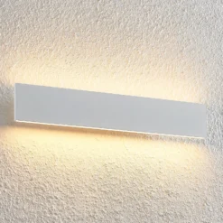 Aplique de pared LED Lindby Ignazia, 47 cm, blanco, metal, luz hacia