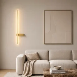 Aplique de pared LED Lindby Natsumi, latón, aluminio, 90 cm