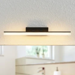 Aplique de pared LED Lisana de Lucande, horizontal, 46 cm, IP44