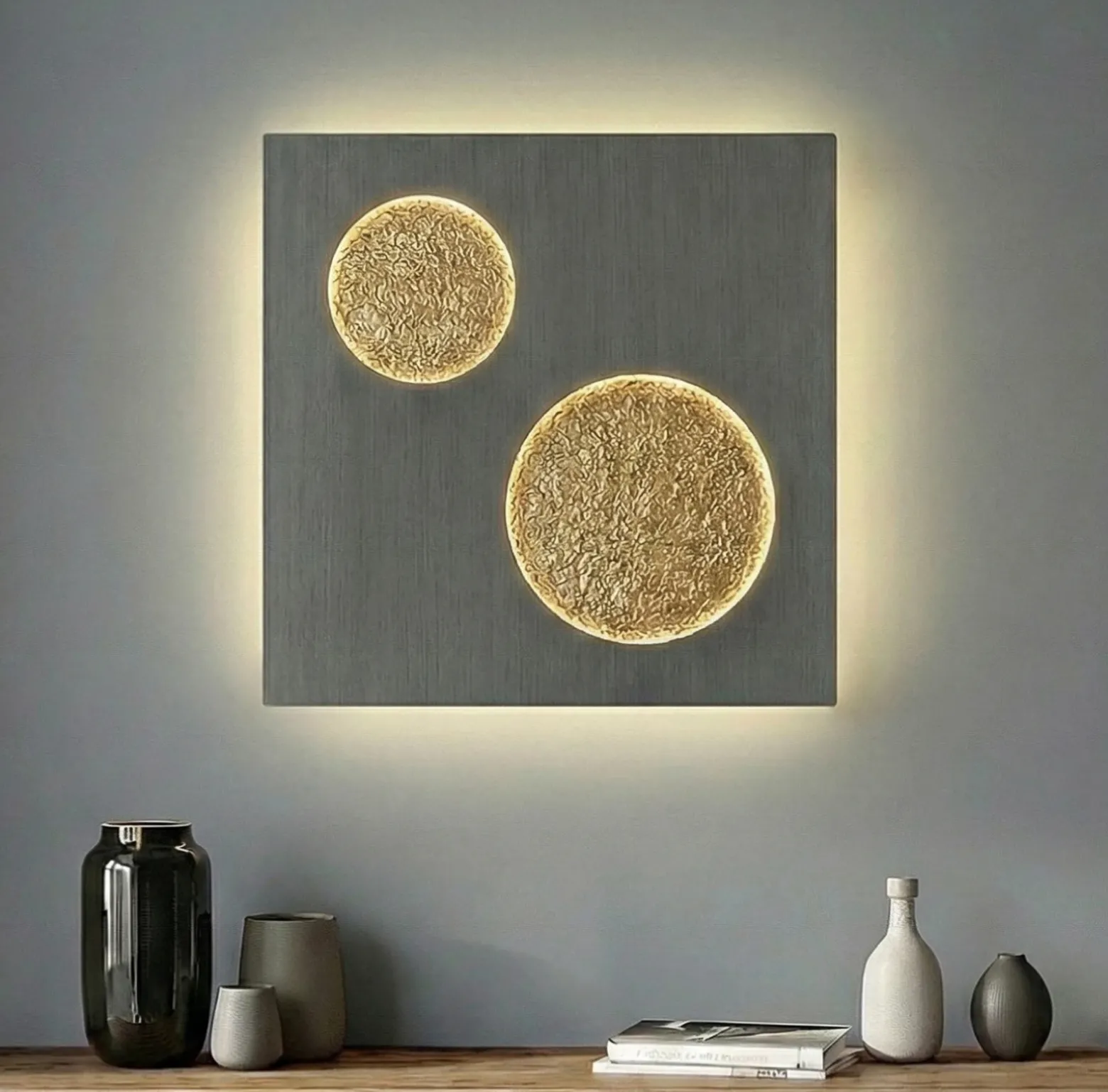 Aplique de pared LED Lucande Delin, gris/dorado, 55 x 55 cm, atenuable