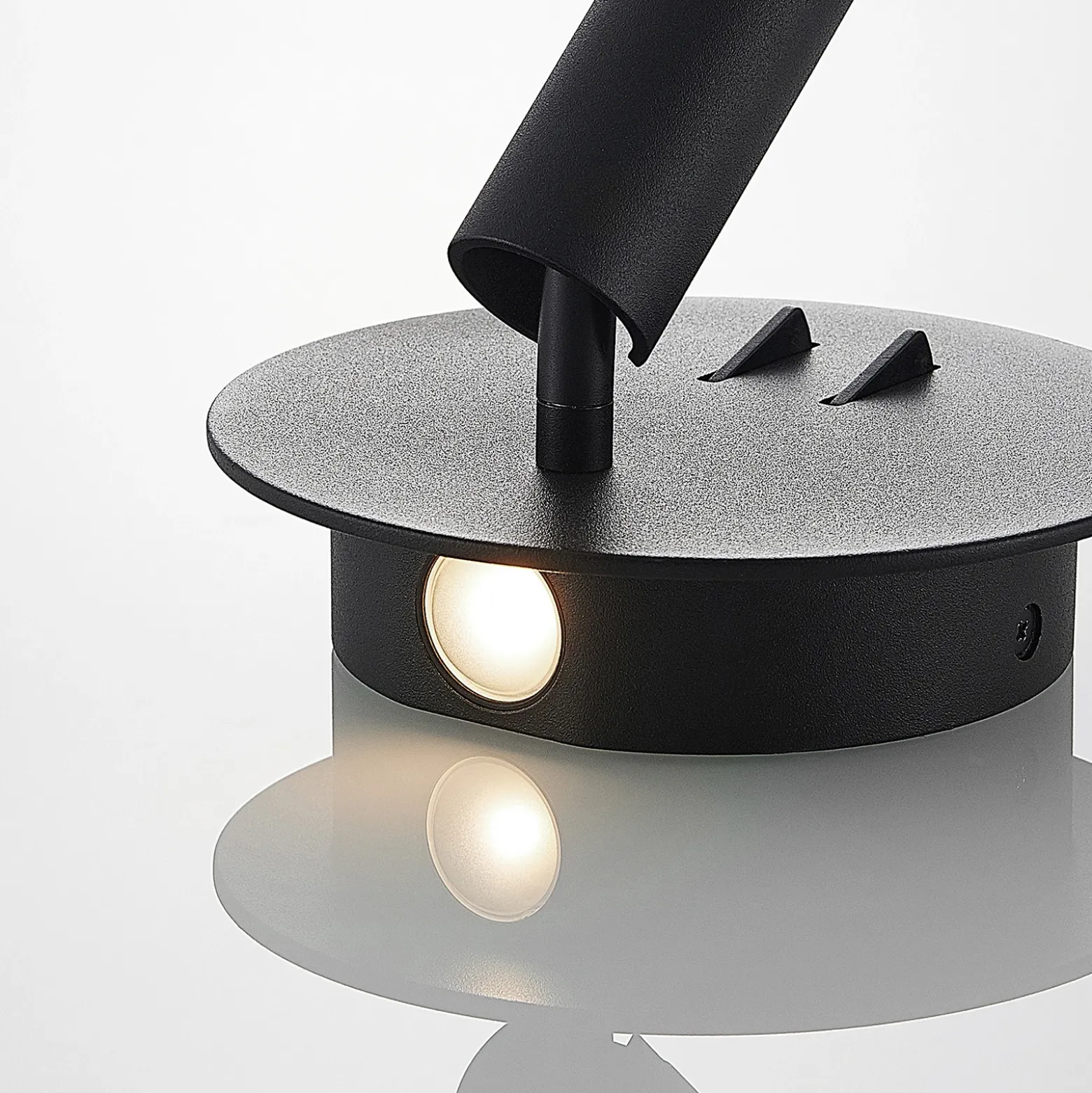 Aplique de pared LED Magya, negro, 2 luces, redondo, de Lucande