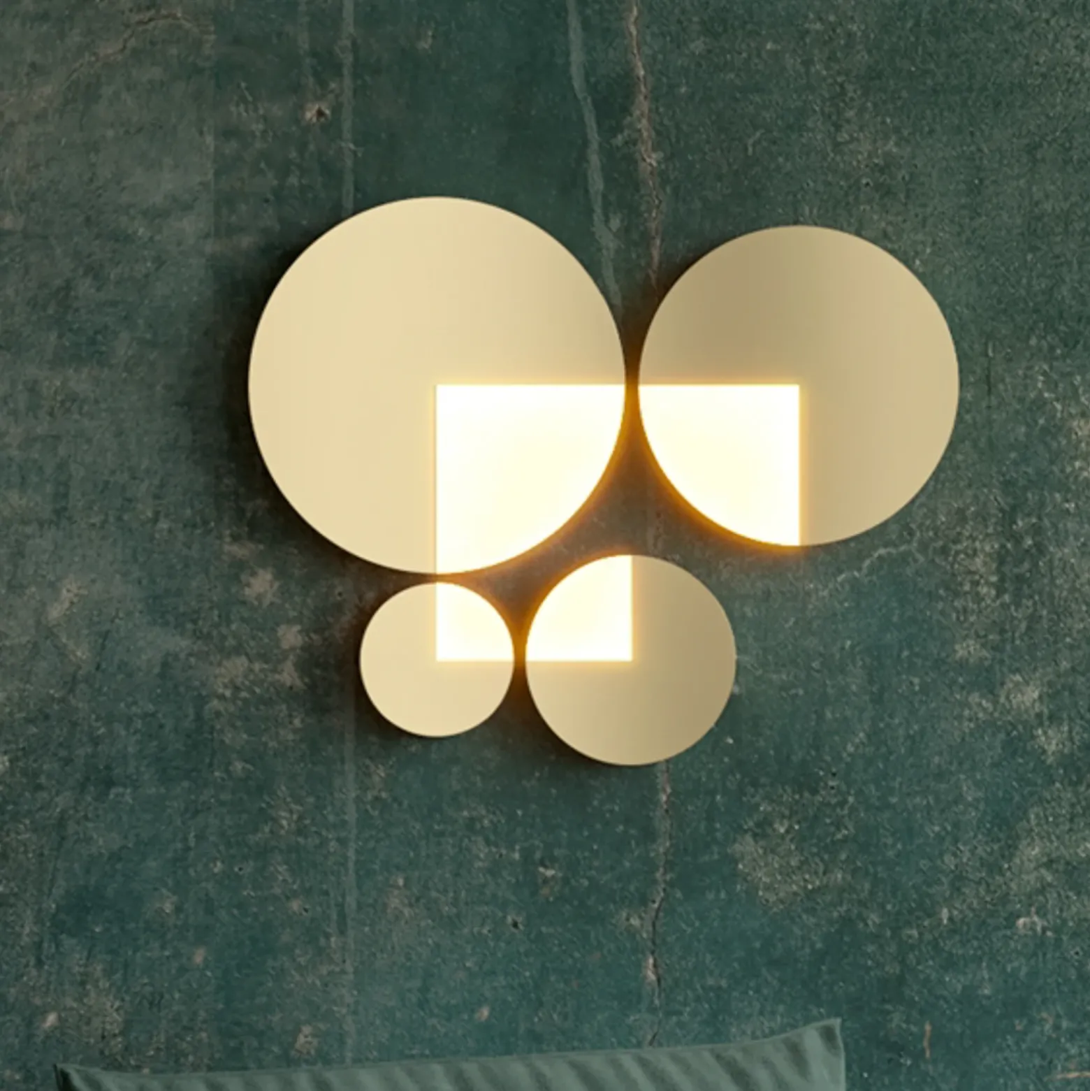 Aplique de pared LED Maytoni Jupiter, dorado, Ø 18,4cm