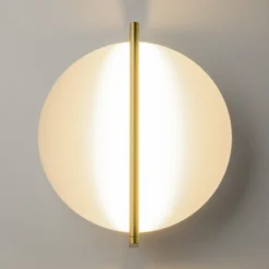 Aplique de pared LED Mira de Maytoni, dorado/blanco, altura 30 cm, metal