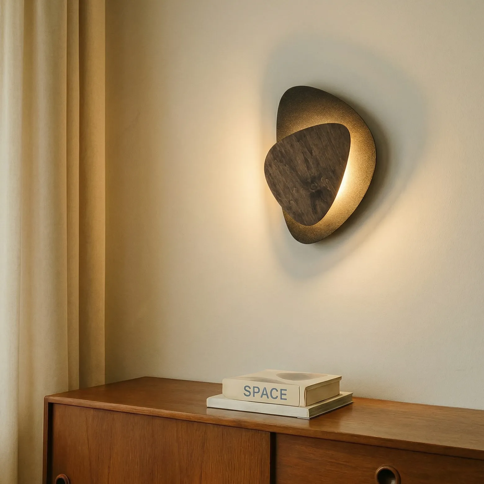 Aplique de pared LED Pedra, negro/wengué, acero, madera, 3.000 K