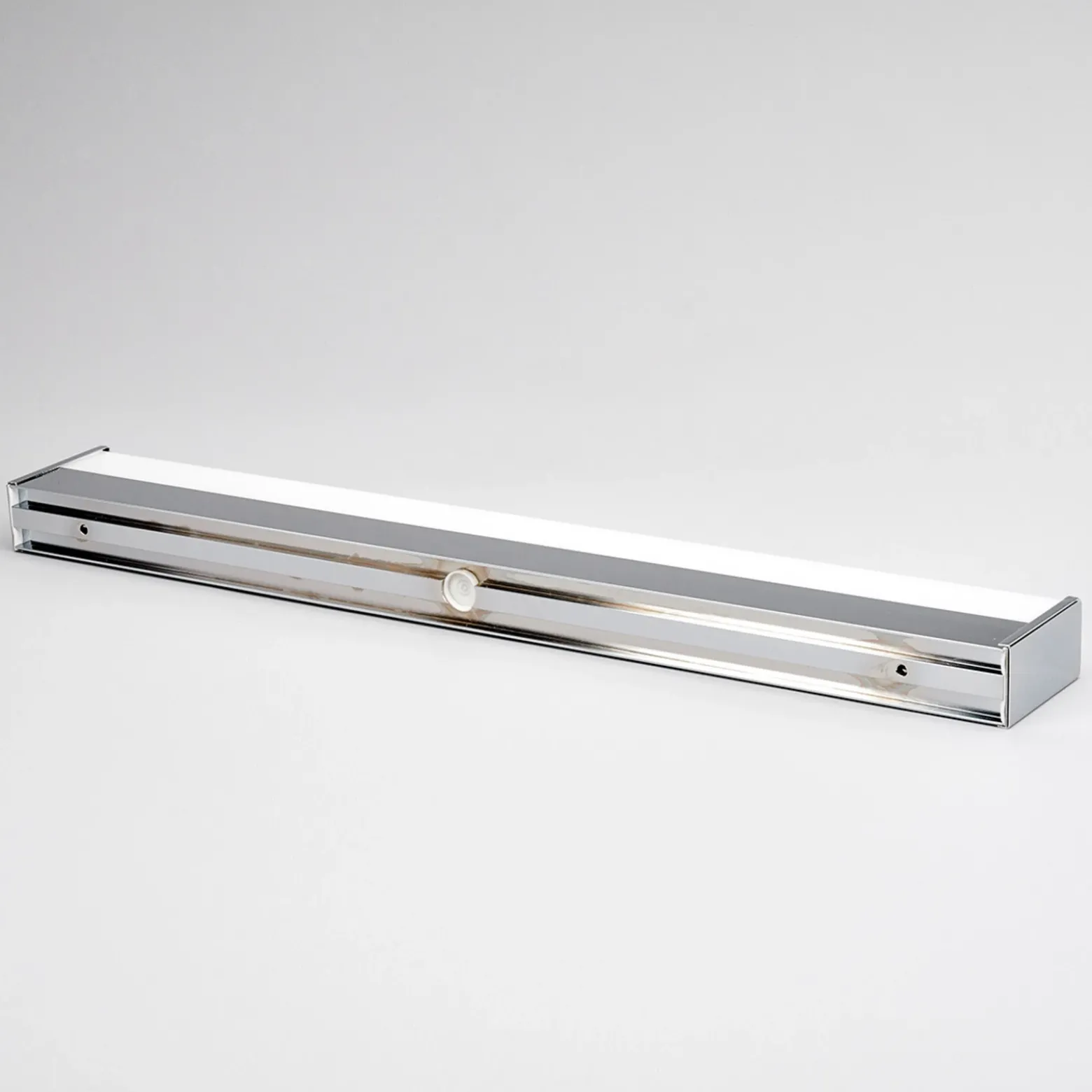 Aplique de pared LED Philippa de Lindby, angular, 59 cm, cromado, IP44