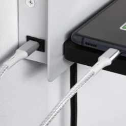 Aplique de pared LED Serra de Paulmann, izquierda, USB-C, blanco/negro