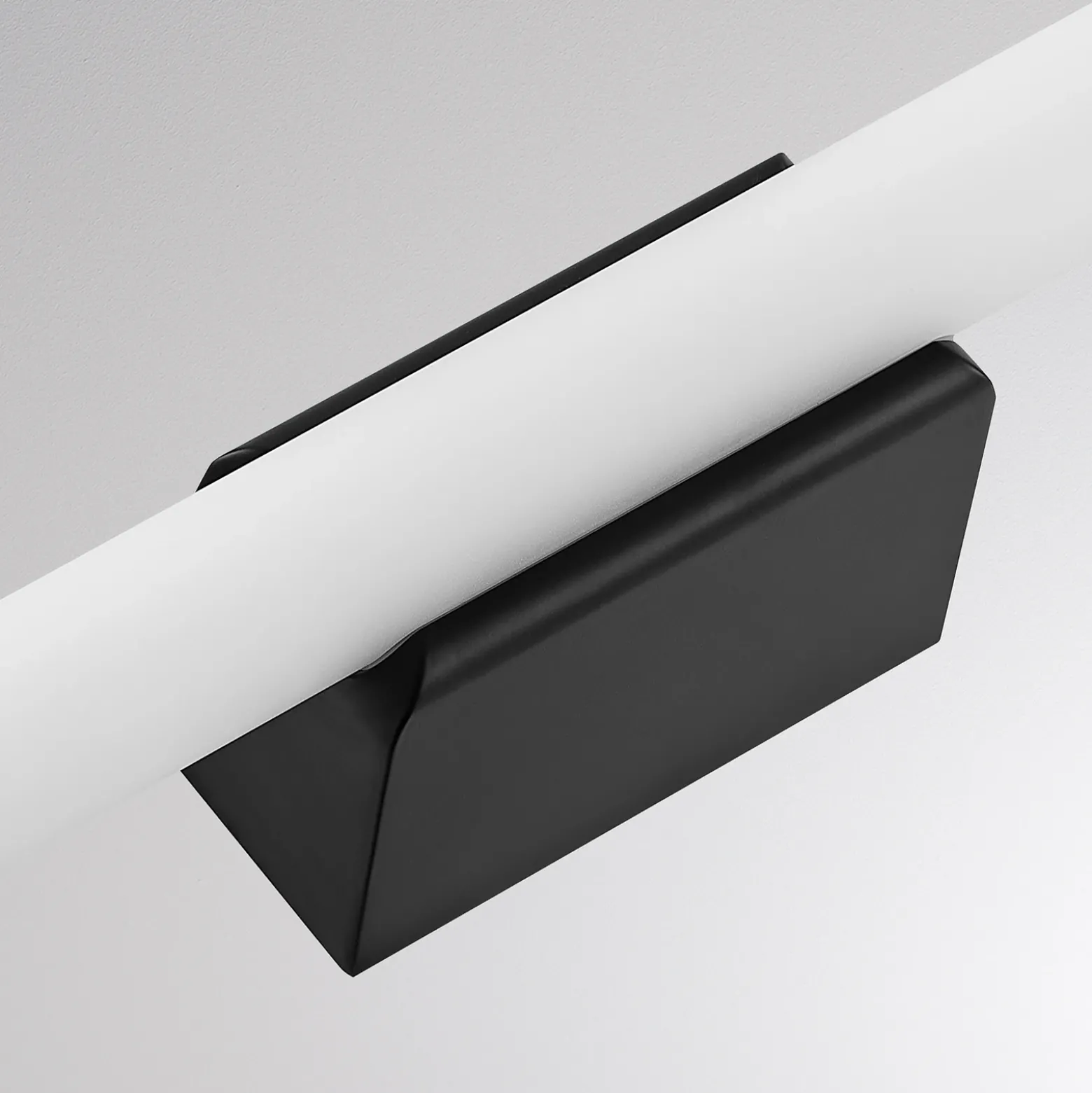 Aplique de pared LED VINA M, negro, 60 cm de ancho, IP44, CCT